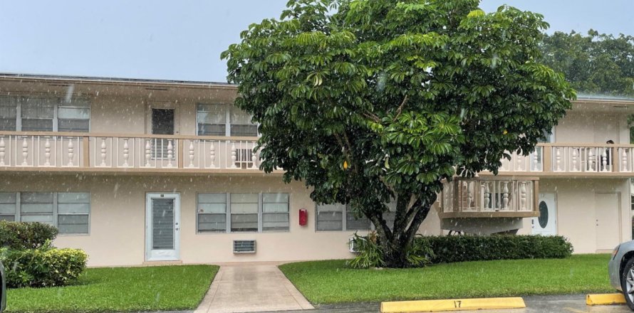 Condominio en West Palm Beach, Florida, 1 dormitorio № 1178368