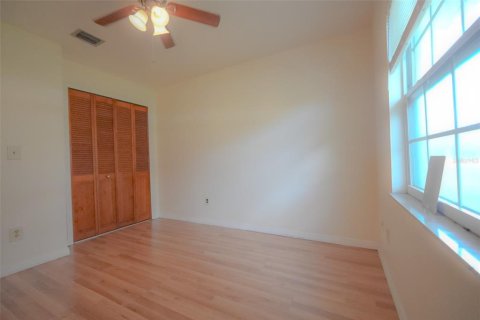 House in Orlando, Florida 3 bedrooms, 123.19 sq.m. № 1906392 - photo 15