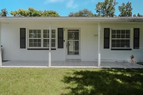 House in Orlando, Florida 3 bedrooms, 123.19 sq.m. № 1906392 - photo 2