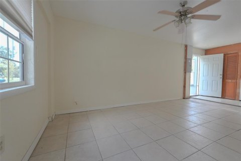 House in Orlando, Florida 3 bedrooms, 123.19 sq.m. № 1906392 - photo 18