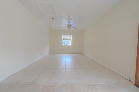 House in Orlando, Florida 3 bedrooms, 123.19 sq.m. № 1906392 - photo 16