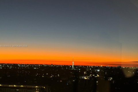 Copropriété à vendre à Lauderdale-by-the-Sea, Floride: 2 chambres, 167.22 m2 № 1988343 - photo 30