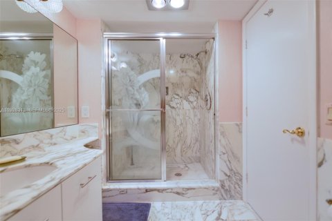 Copropriété à vendre à Lauderdale-by-the-Sea, Floride: 2 chambres, 167.22 m2 № 1988343 - photo 26