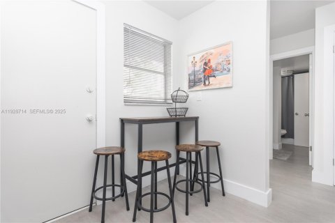 Condominio en venta en North Miami Beach, Florida, 1 dormitorio, 75.44 m2 № 1987194 - foto 7