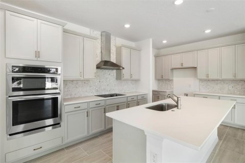 House in DeLand, Florida 4 bedrooms, 233.46 sq.m. № 1774687 - photo 4