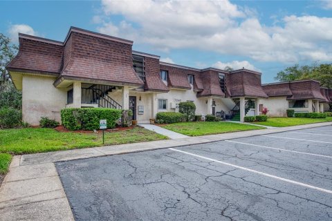 Condo in New Port Richey, Florida, 2 bedrooms № 2114676 - photo 3
