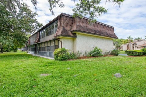 Condo in New Port Richey, Florida, 2 bedrooms № 2114676 - photo 5