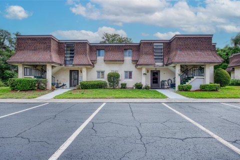 Condominio en New Port Richey, Florida, 2 dormitorios  № 2114676