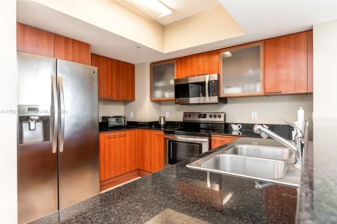 Condo in Sunny Isles Beach, Florida, 1 bedroom  № 1961517 - photo 9