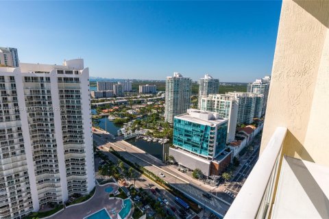 Condo in Sunny Isles Beach, Florida, 1 bedroom  № 1961517 - photo 24