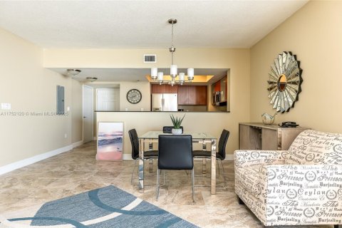 Condo in Sunny Isles Beach, Florida, 1 bedroom  № 1961517 - photo 6
