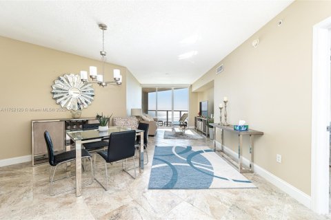 Condo in Sunny Isles Beach, Florida, 1 bedroom  № 1961517 - photo 5