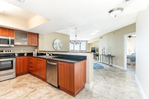 Condo in Sunny Isles Beach, Florida, 1 bedroom  № 1961517 - photo 7