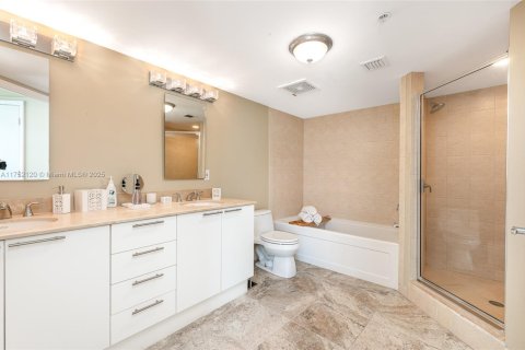 Condo in Sunny Isles Beach, Florida, 1 bedroom  № 1961517 - photo 16