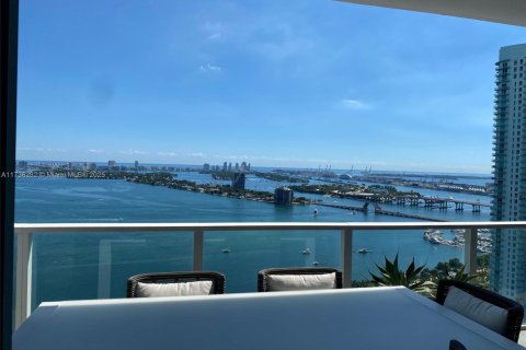 Condominio en venta en Miami, Florida, 2 dormitorios, 155.43 m2 № 1716152 - foto 28