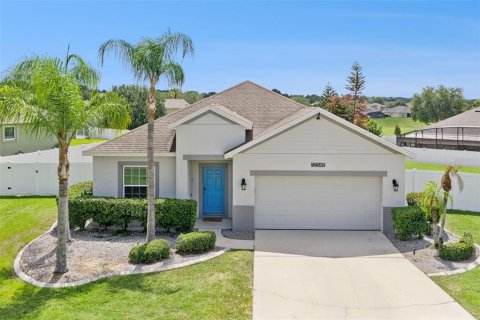 Villa ou maison à Clermont, Floride 4 chambres, 221.39 m2 № 2148382