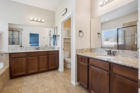 Villa ou maison à vendre à Clermont, Floride: 4 chambres, 221.39 m2 № 2148382 - photo 10