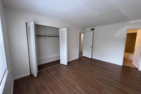 Appartement à louer à Winter Park, Floride: 2 chambres, 100.71 m2 № 2413483 - photo 7