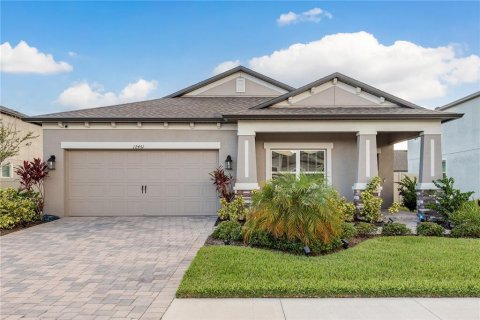 Casa en venta en Spring Hill, Florida, 3 dormitorios, 194.72 m2 № 1795620 - foto 1