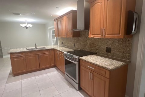 Casa en venta en Sunrise, Florida, 3 dormitorios, 142.79 m2 № 1823728 - foto 5
