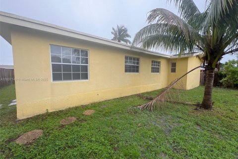 Casa en venta en Sunrise, Florida, 3 dormitorios, 142.79 m2 № 1823728 - foto 12