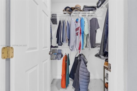 Copropriété à vendre à Miami, Floride: 2 chambres, 87.14 m2 № 1987424 - photo 27