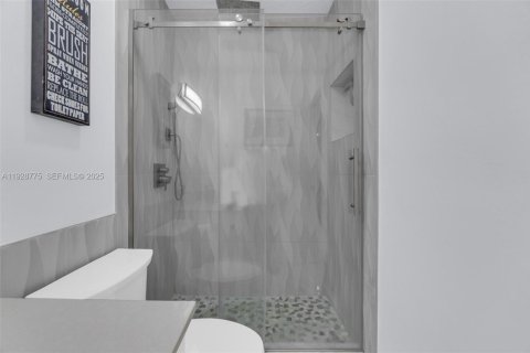 Copropriété à vendre à Miami, Floride: 2 chambres, 87.14 m2 № 1987424 - photo 25