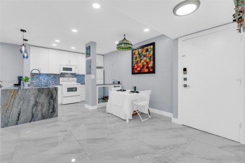 Copropriété à vendre à Miami, Floride: 2 chambres, 87.14 m2 № 1987424 - photo 17