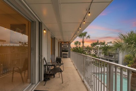 Copropriété à vendre à Miami, Floride: 2 chambres, 87.14 m2 № 1987424 - photo 7