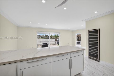 Купить кондоминиум в Халландейл-Бич, Флорида 2 спальни, 111.48м2, № 2006719 - фото 30