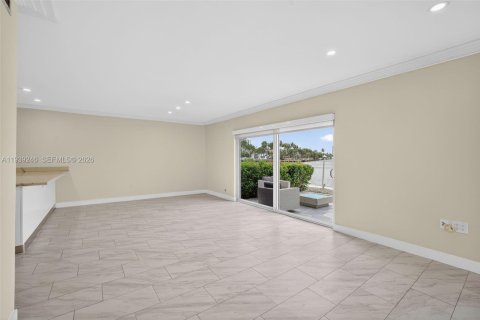 Купить кондоминиум в Халландейл-Бич, Флорида 2 спальни, 111.48м2, № 2006719 - фото 20