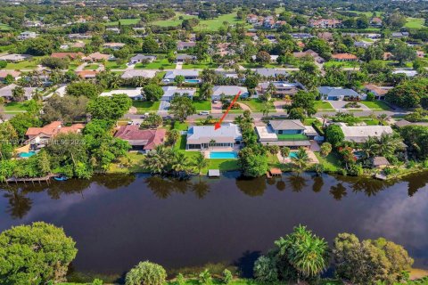 House in Delray Beach, Florida 3 bedrooms, 256.13 sq.m. № 2339962 - photo 5