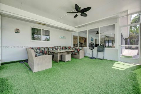 House in Delray Beach, Florida 3 bedrooms, 256.13 sq.m. № 2339962 - photo 21
