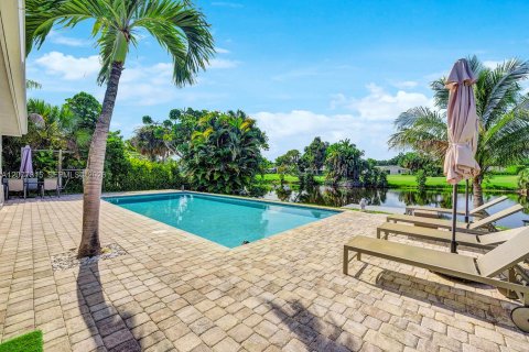 House in Delray Beach, Florida 3 bedrooms, 256.13 sq.m. № 2339962 - photo 7