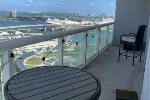 Copropriété à louer à Miami, Floride: 2 chambres, 116.69 m2 № 2145816 - photo 4
