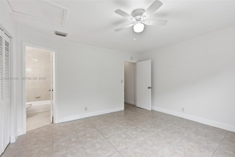Touwnhouse à louer à Pompano Beach, Floride: 2 chambres, 102.19 m2 № 2431401 - photo 16