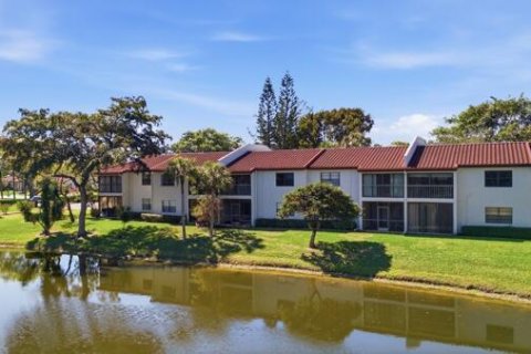 Copropriété à vendre à Boca Raton, Floride: 2 chambres, 117.61 m2 № 2078173 - photo 3