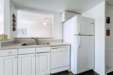 Adosado en venta en Davenport, Florida, 4 dormitorios, 176.7 m2 № 2218380 - foto 10