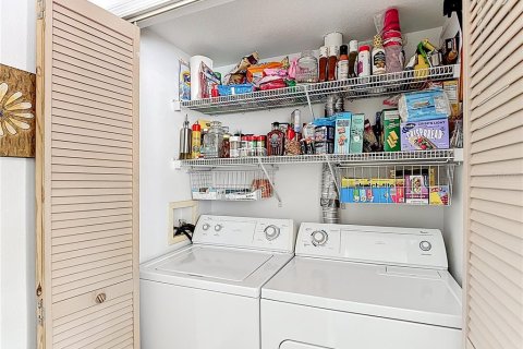 Adosado en venta en Davenport, Florida, 4 dormitorios, 176.7 m2 № 2218380 - foto 14