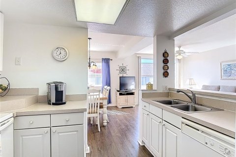 Adosado en venta en Davenport, Florida, 4 dormitorios, 176.7 m2 № 2218380 - foto 12