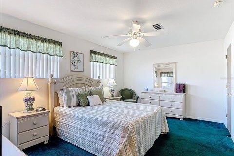 Adosado en venta en Davenport, Florida, 4 dormitorios, 176.7 m2 № 2218380 - foto 17