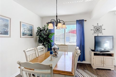 Adosado en venta en Davenport, Florida, 4 dormitorios, 176.7 m2 № 2218380 - foto 8