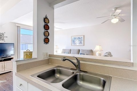 Adosado en venta en Davenport, Florida, 4 dormitorios, 176.7 m2 № 2218380 - foto 13