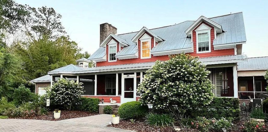 House in Alachua, Florida 7 bedrooms, 620.12 sq.m. № 1740356