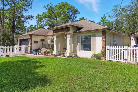 Villa ou maison à vendre à Citrus Springs, Floride: 4 chambres, 194.44 m2 № 1916838 - photo 1