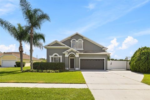 Casa en venta en Winter Park, Florida, 4 dormitorios, 215.72 m2 № 2377481 - foto 2