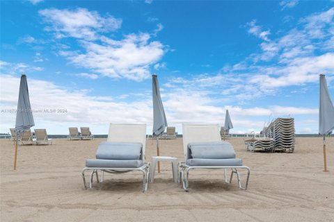 Condominio en venta en Miami Beach, Florida, 18.58 m2 № 1962960 - foto 23