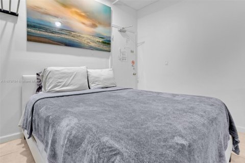 Condominio en venta en Miami Beach, Florida, 18.58 m2 № 1962960 - foto 17