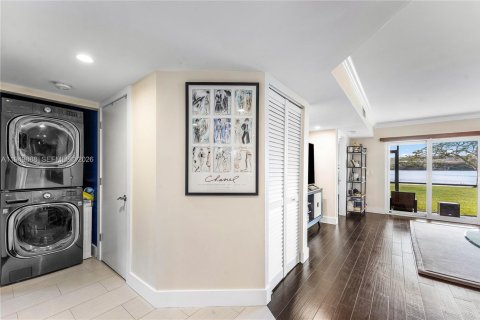 Купить кондоминиум в Дирфилд-Бич, Флорида 2 спальни, 102.19м2, № 2006873 - фото 10