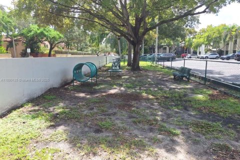 Copropriété à vendre à Miami, Floride: 1 chambre, 79.34 m2 № 1939322 - photo 19